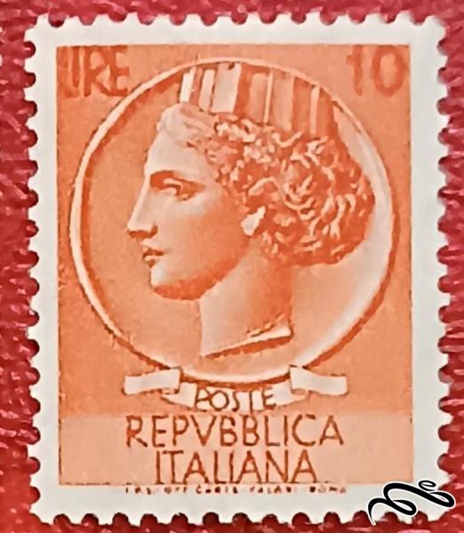 تمبر باارزش قدیمی 1968 پستی ایتالیا . ملکه (93)9