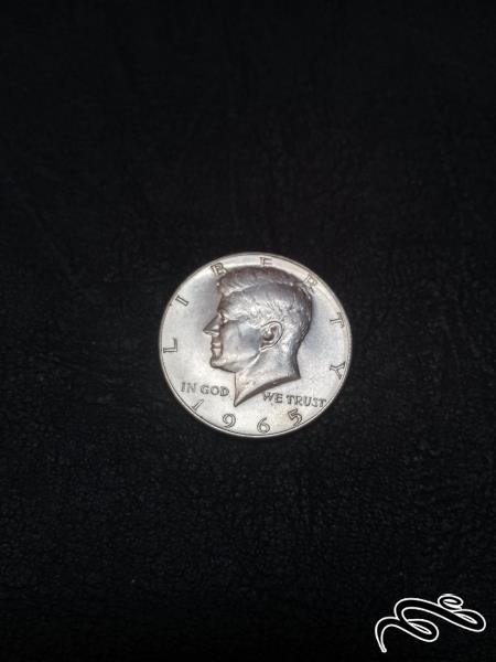 نیم دلار نقره کندی 1965 نقره کیفیت در حد بانکی aunc