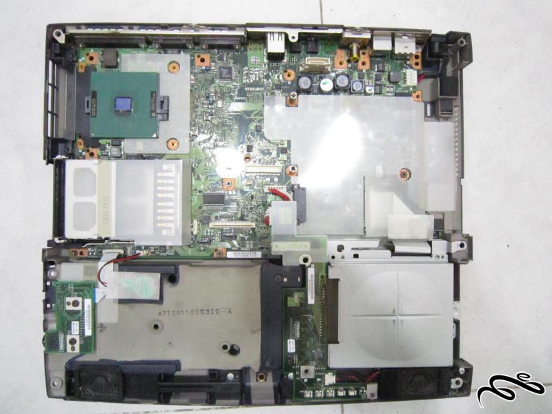 لپ تاپ قدیمی Toshiba S1800-814 معیوب