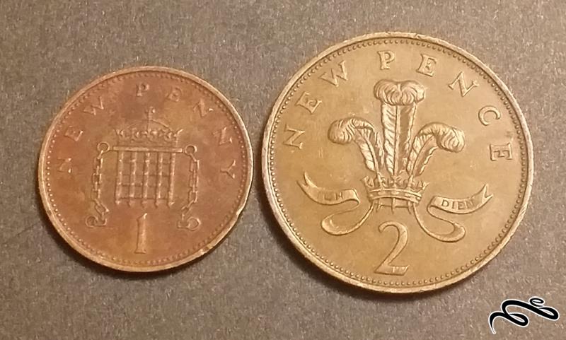 دو سکه قدیمی بریتانیا تاریخ همسان