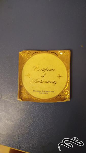 مدال یادبود فراری ۲۰۰۴ و شوماخر ۲۰۰۳