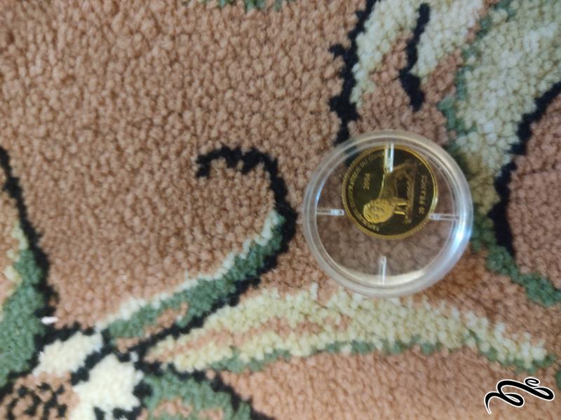 مدال یادبود فراری 2004 و شوماخر 2003