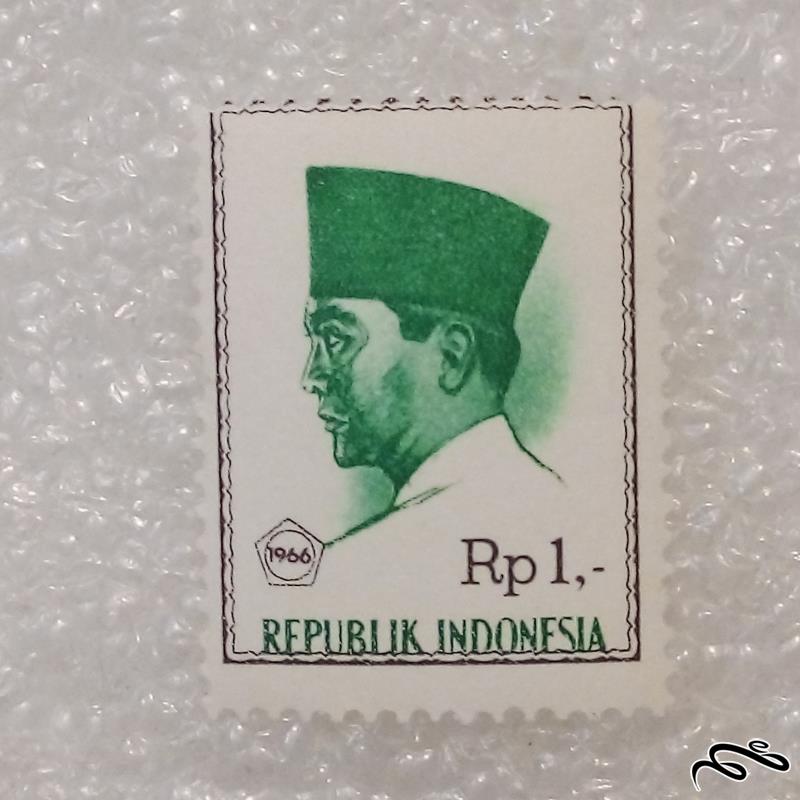 تمبر زیبای قدیمی اندونزی رییس جمهور سوکامو در حد نو (۹۵)۴+