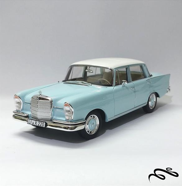 ماکت فلزی مرسدس بنز ۲۲۰s مقیاس ۱/۱۸